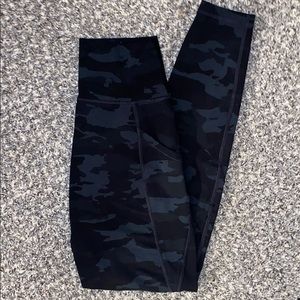 Alphalete Surface Pocket Legging
